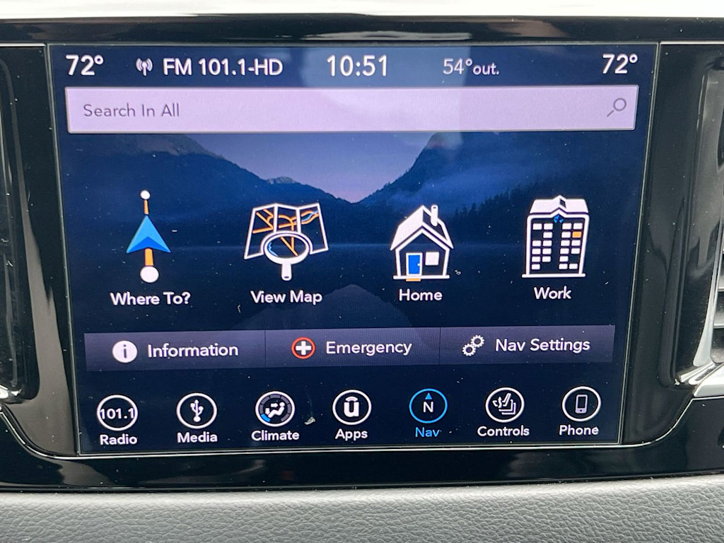 Thumbnail: 2018 Chrysler Pacifica - 29