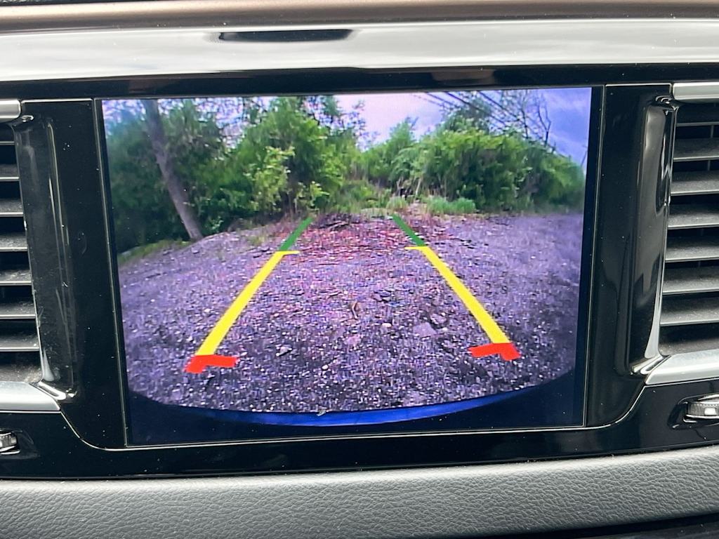 Thumbnail: 2018 Chrysler Pacifica - 30