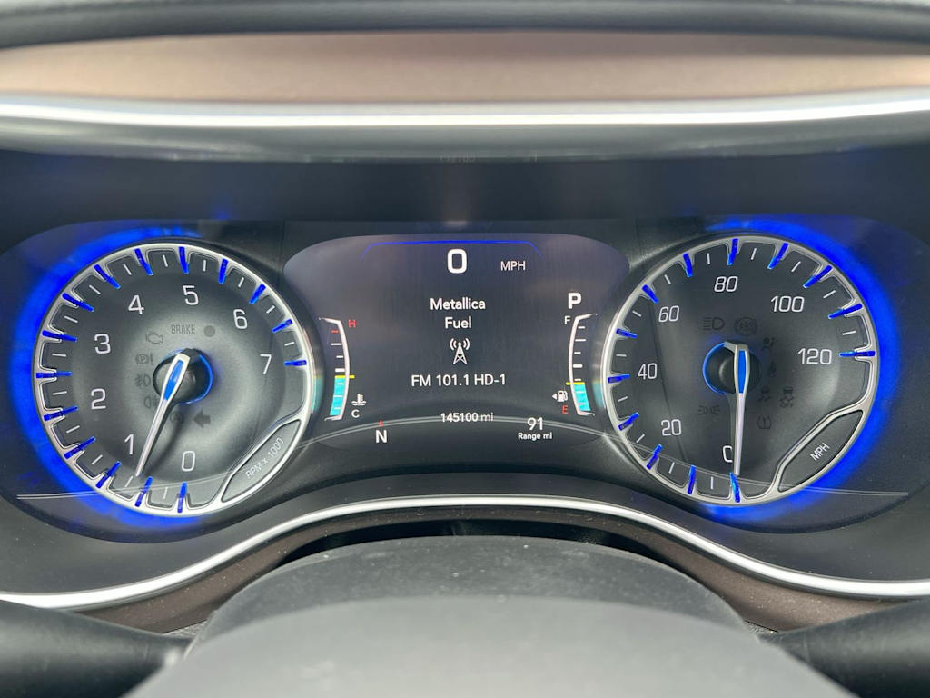 Thumbnail: 2018 Chrysler Pacifica - 34