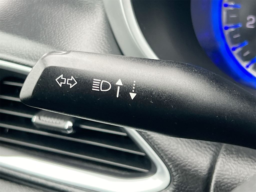 Thumbnail: 2018 Chrysler Pacifica - 31