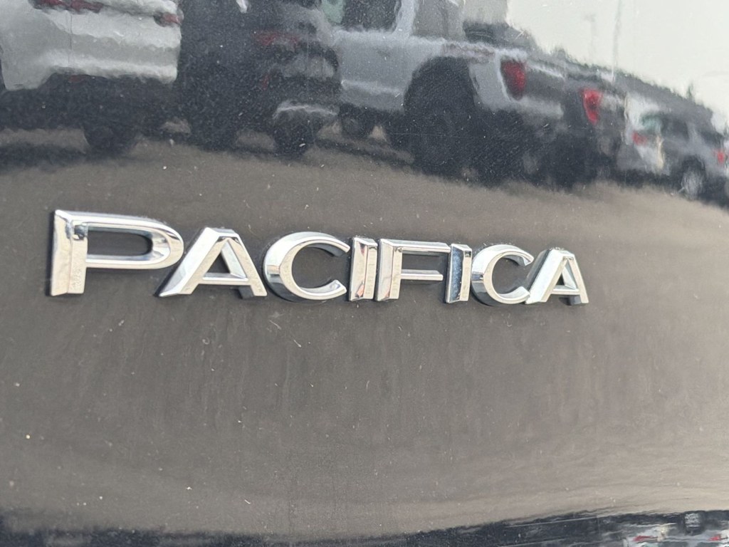 Thumbnail: 2021 Chrysler Pacifica - 7