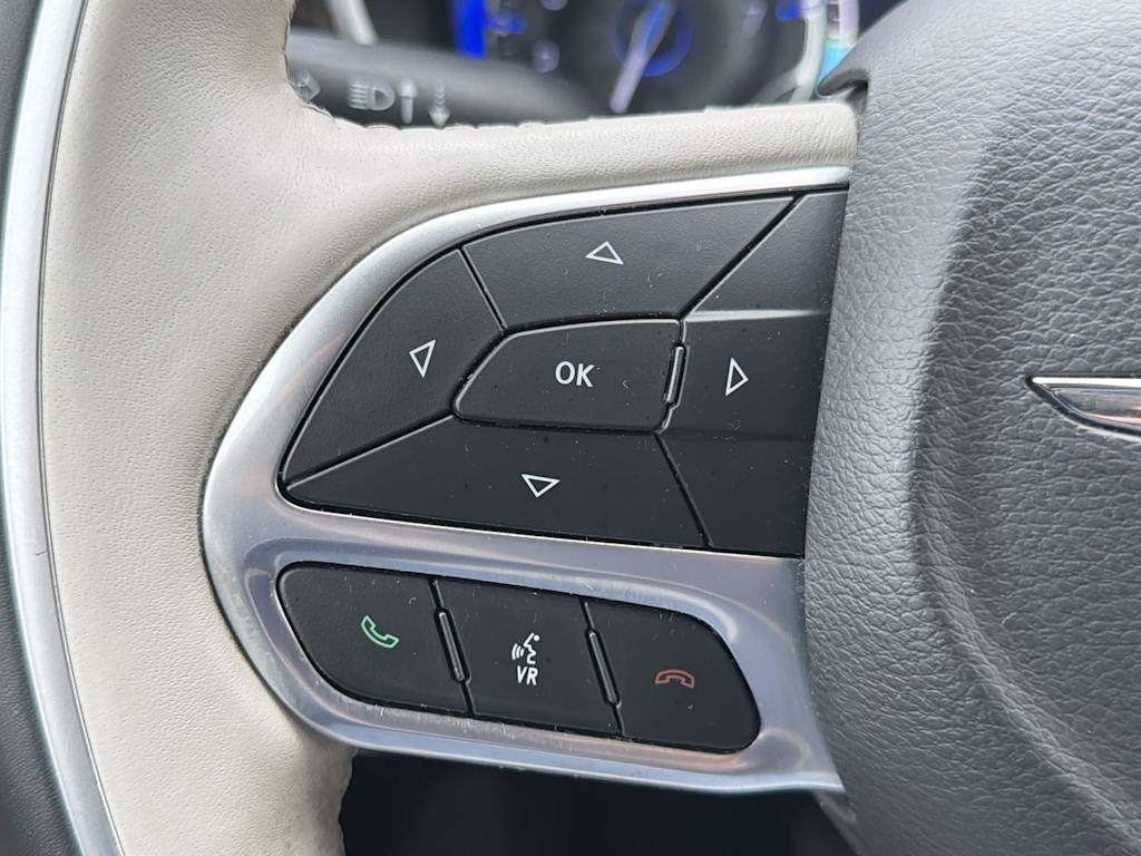 Thumbnail: 2021 Chrysler Pacifica - 29