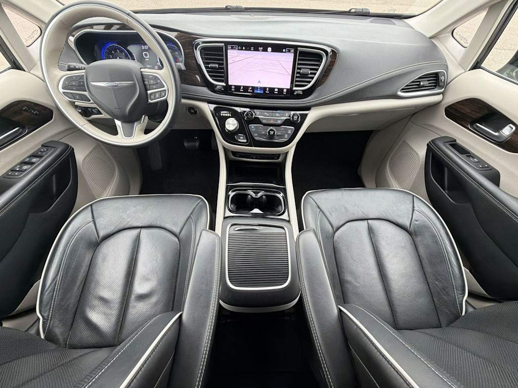 Thumbnail: 2021 Chrysler Pacifica - 2
