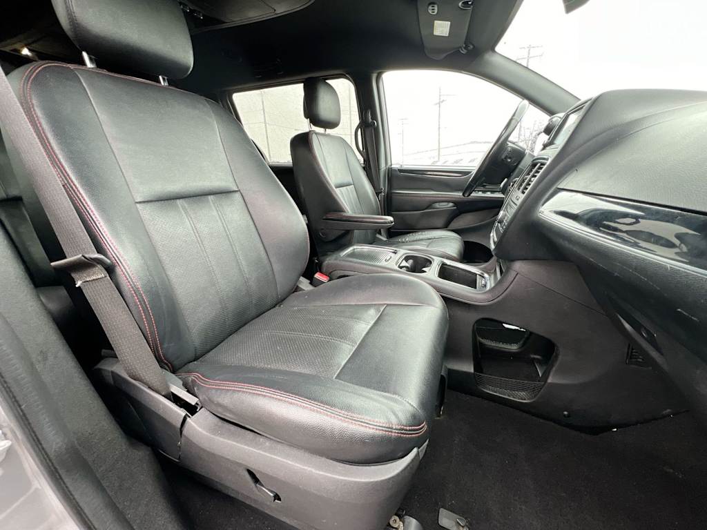 Thumbnail: 2018 Dodge Grand Caravan - 25