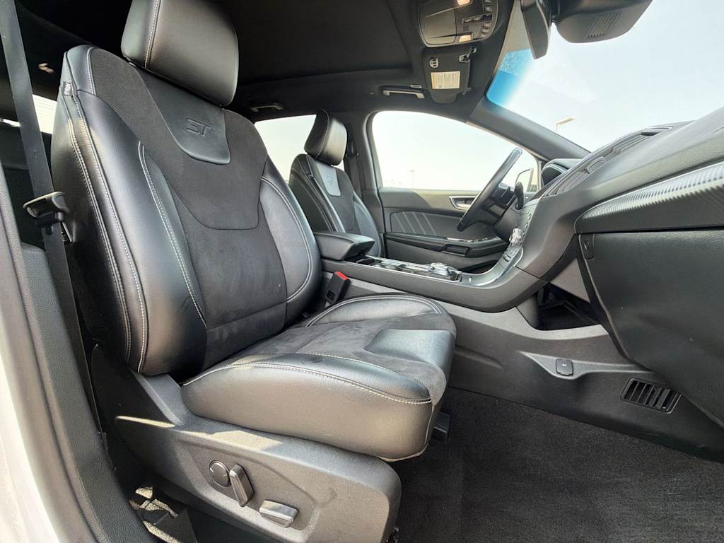 Thumbnail: 2020 Ford Edge - 26