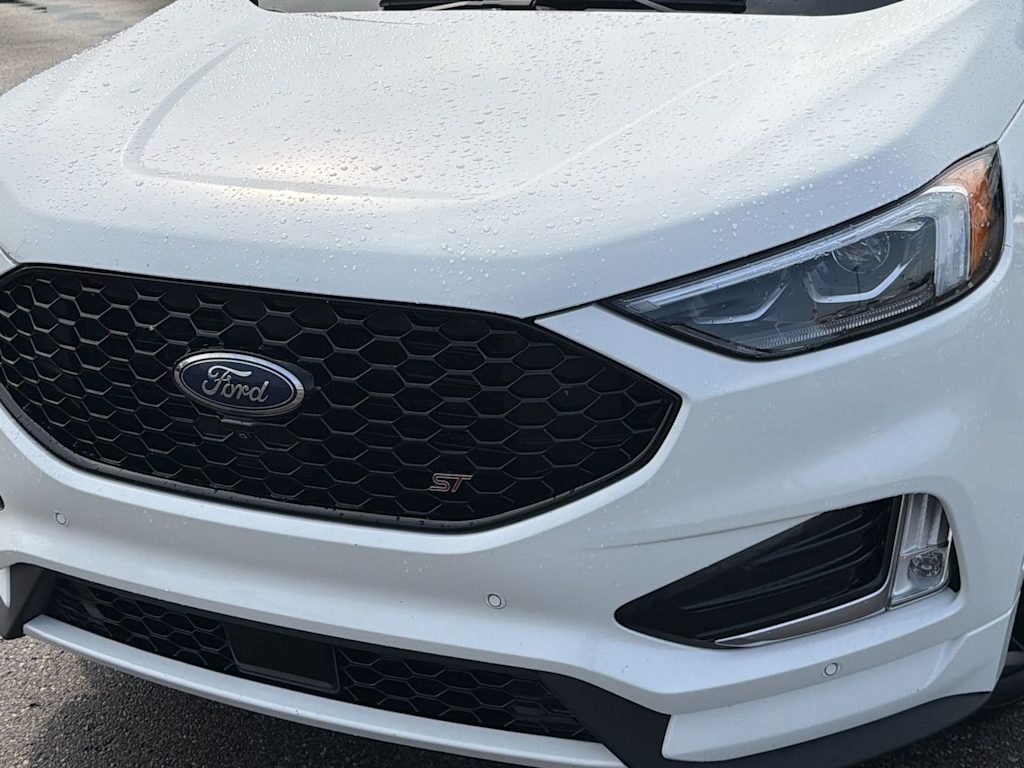 Thumbnail: 2020 Ford Edge - 21
