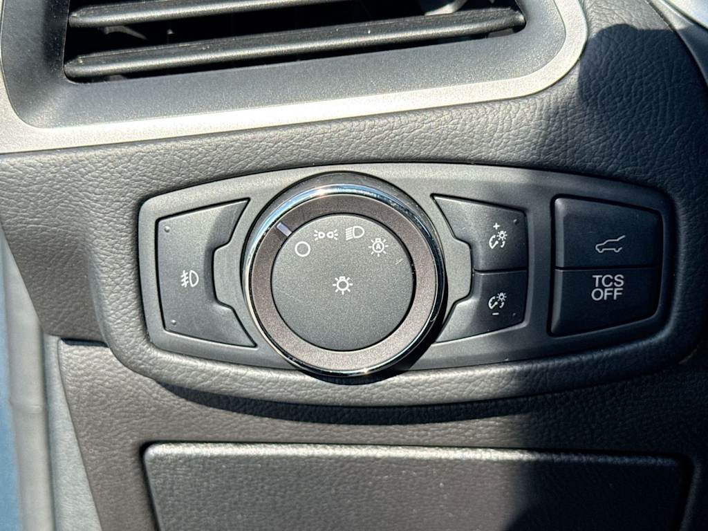 Thumbnail: 2019 Ford Edge - 23
