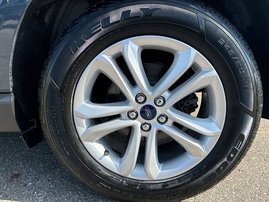 Thumbnail: 2019 Ford Edge - 8