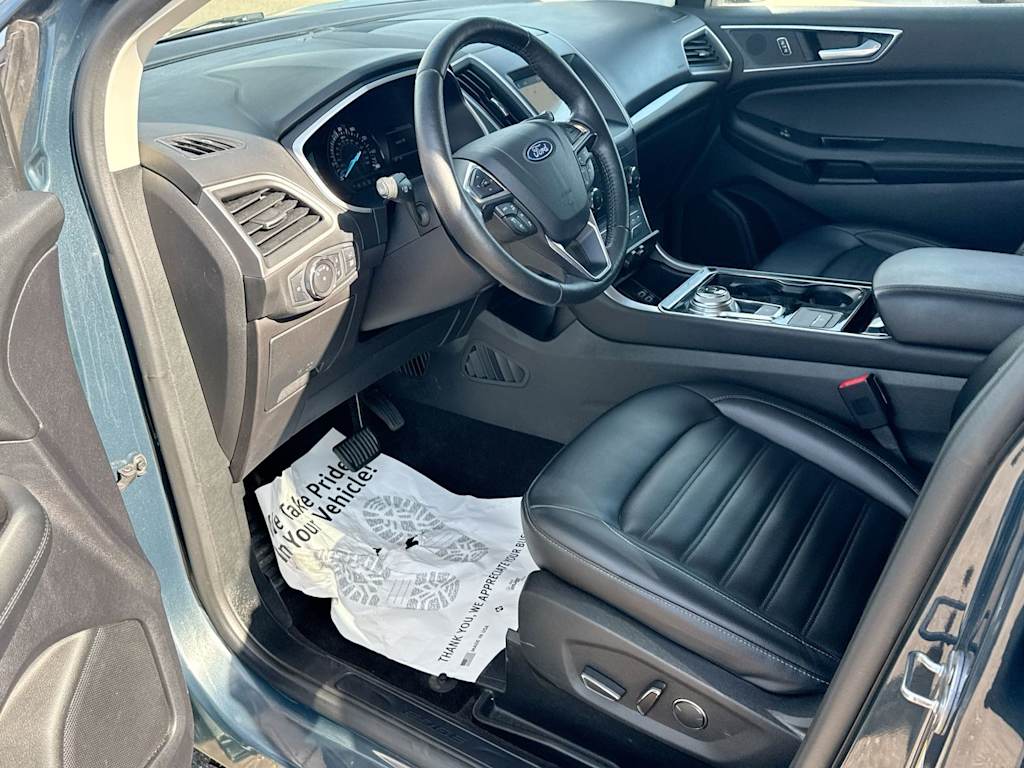 Thumbnail: 2019 Ford Edge - 10