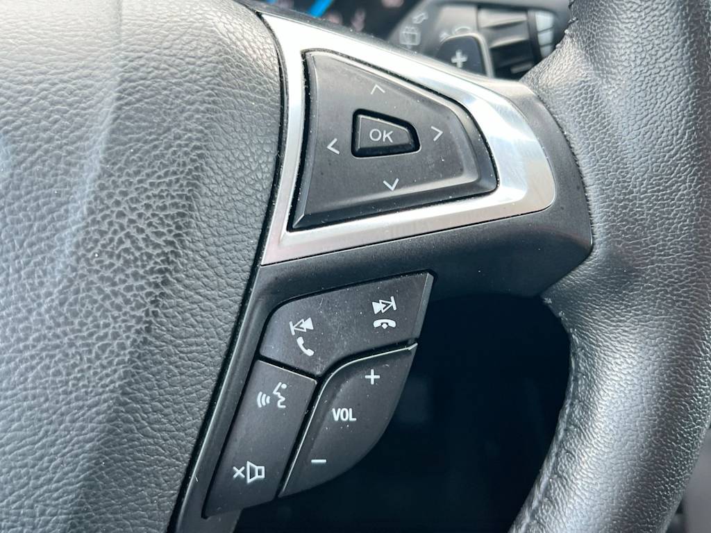 Thumbnail: 2018 Ford Edge - 29