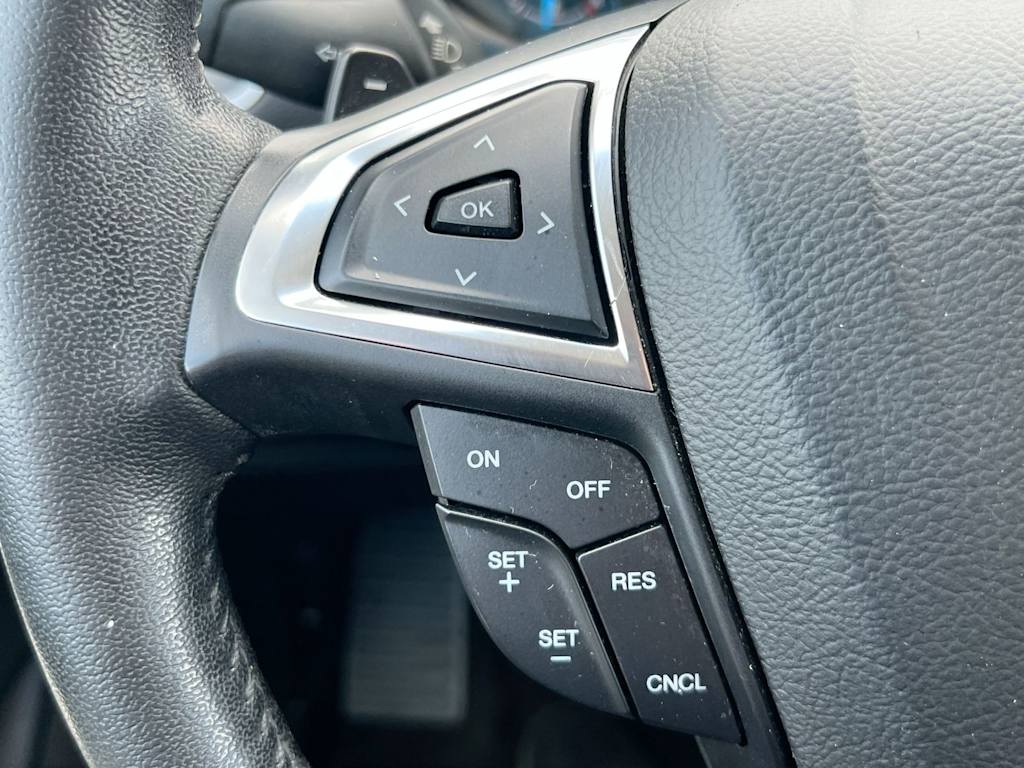 Thumbnail: 2018 Ford Edge - 28