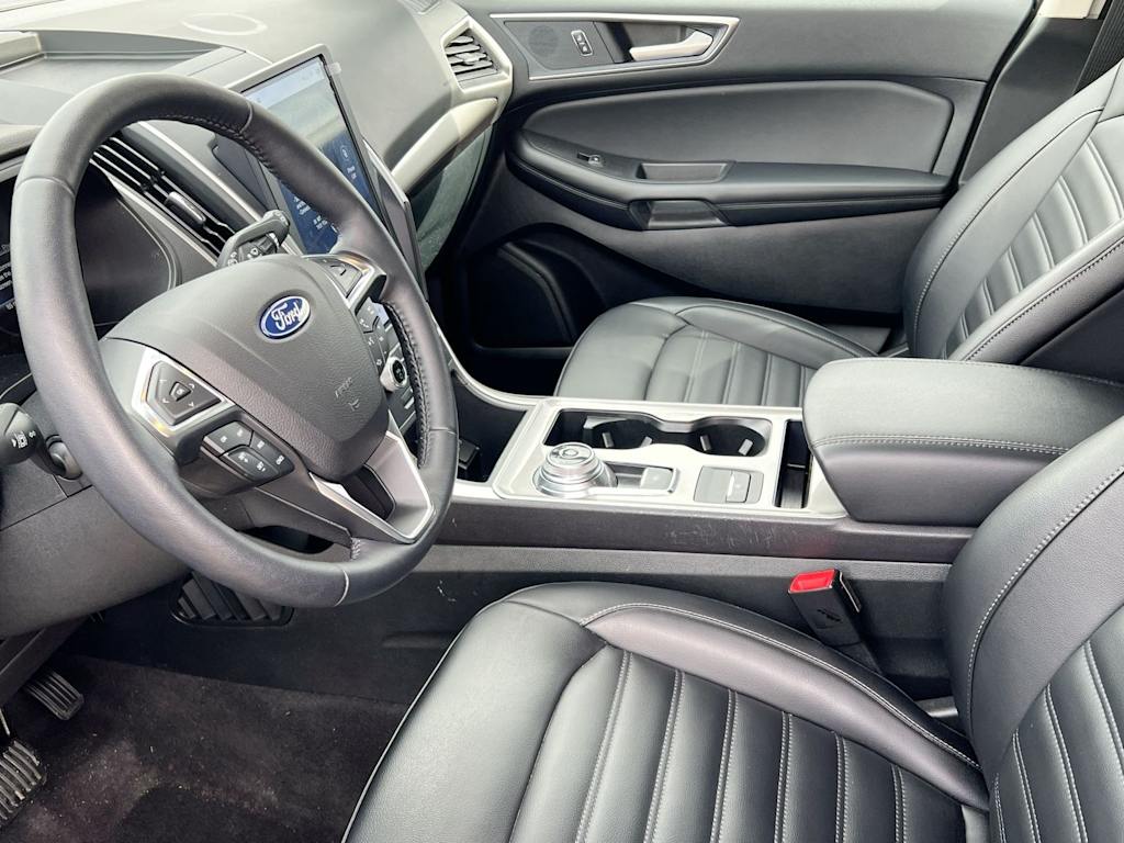 Thumbnail: 2023 Ford Edge - 8