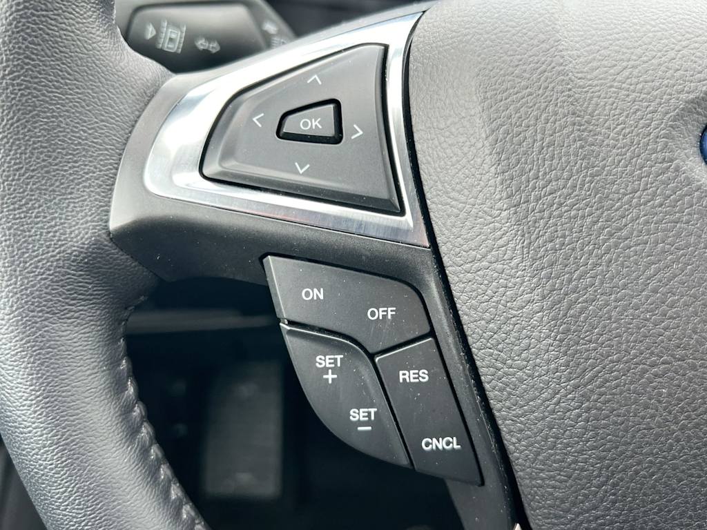 Thumbnail: 2023 Ford Edge - 27