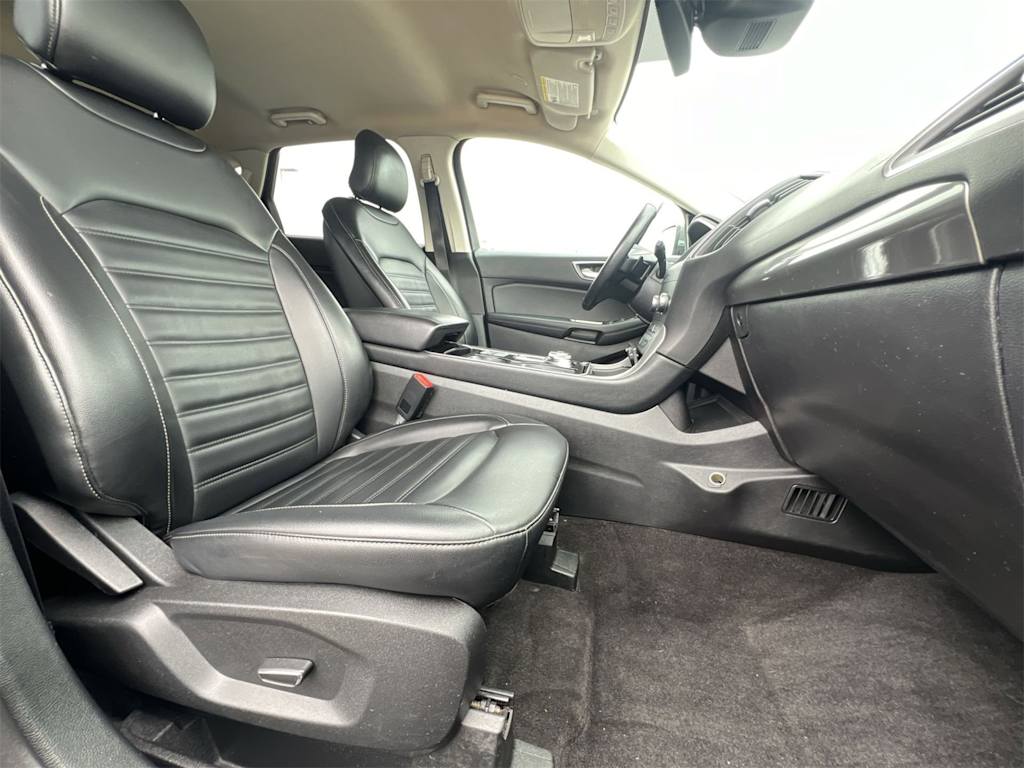 Thumbnail: 2019 Ford Edge - 29