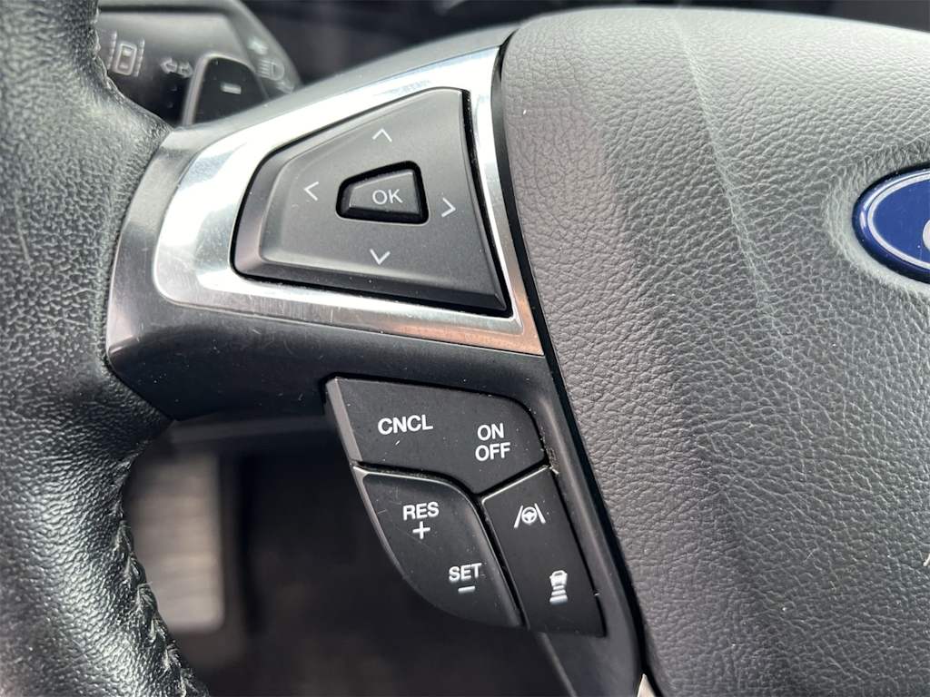 Thumbnail: 2019 Ford Edge - 30