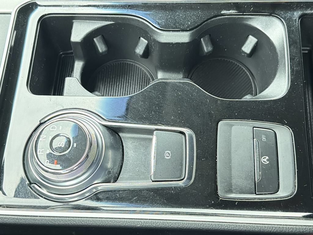 Thumbnail: 2020 Ford Edge - 35