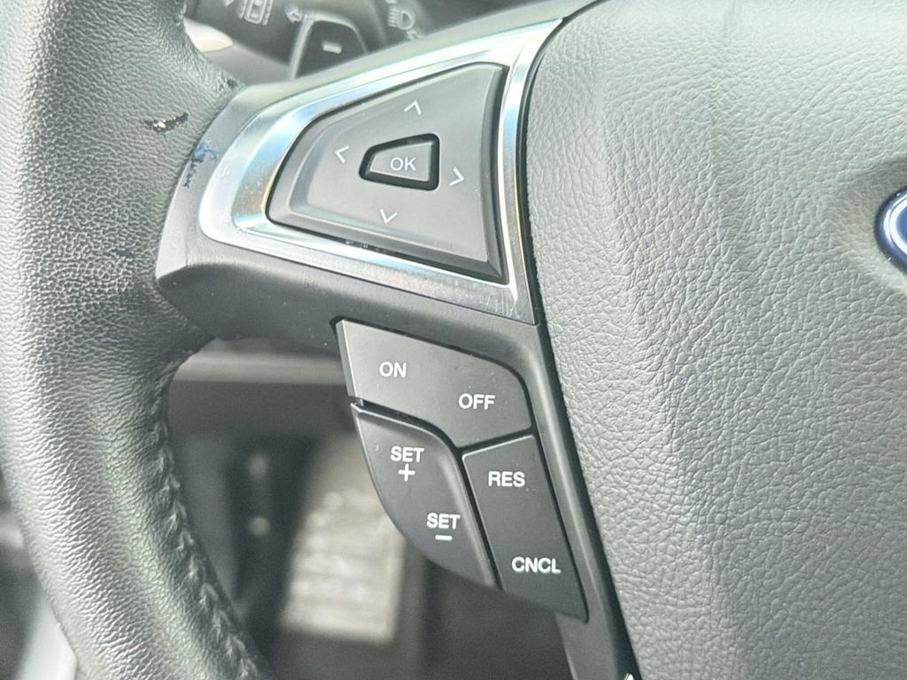 Thumbnail: 2020 Ford Edge - 29