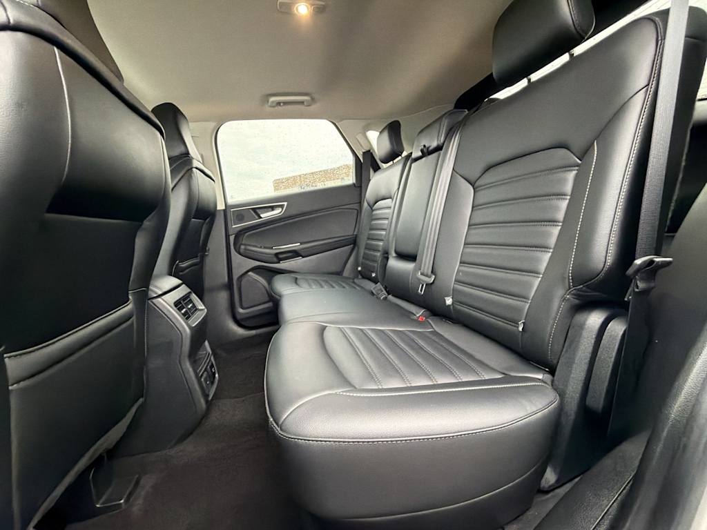 Thumbnail: 2020 Ford Edge - 26