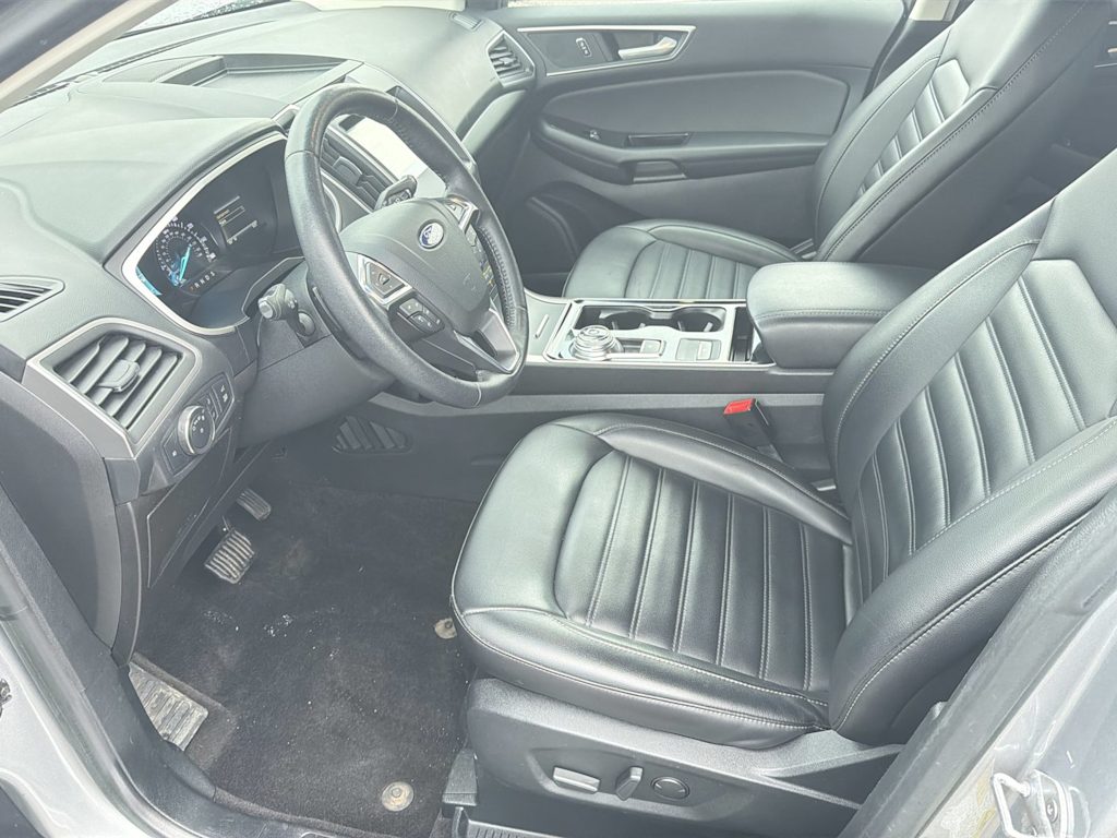 Thumbnail: 2020 Ford Edge - 10