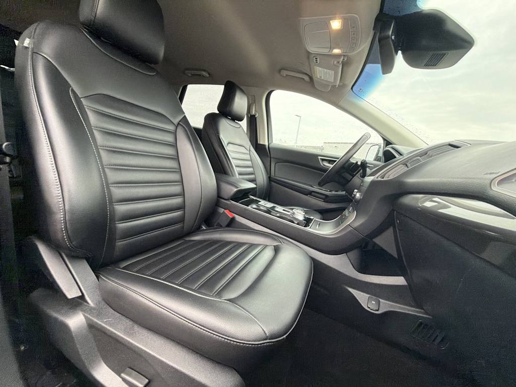 Thumbnail: 2020 Ford Edge - 28