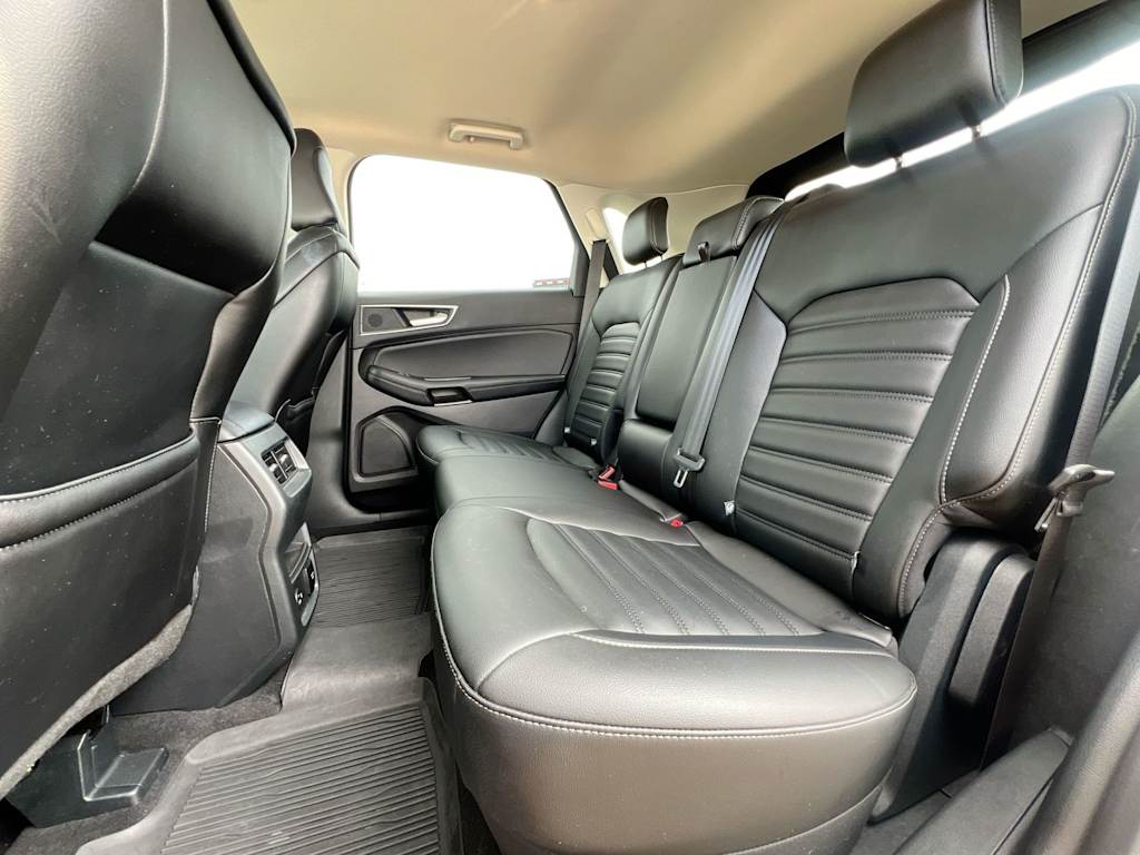 Thumbnail: 2021 Ford Edge - 26