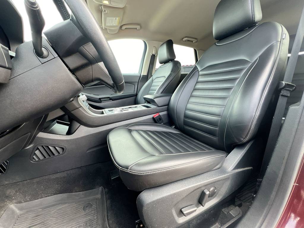 Thumbnail: 2021 Ford Edge - 24