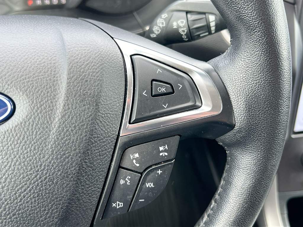 Thumbnail: 2021 Ford Edge - 29