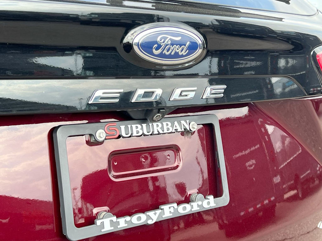 Thumbnail: 2021 Ford Edge - 7