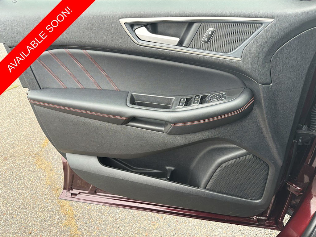 Thumbnail: 2024 Ford Edge - 32