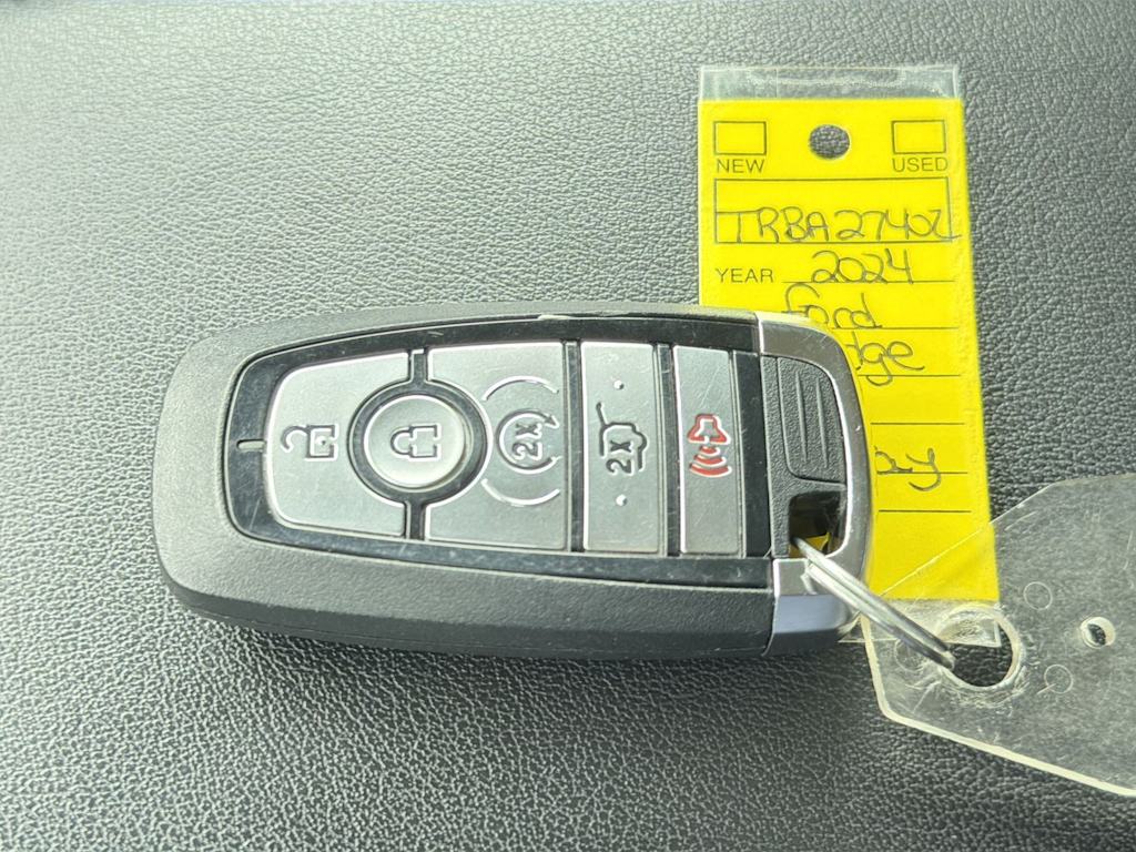 Thumbnail: 2024 Ford Edge - 17