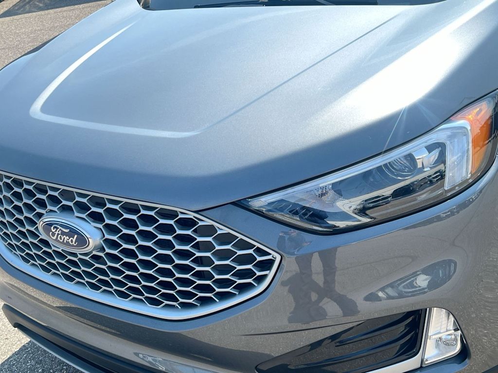 Thumbnail: 2023 Ford Edge - 22