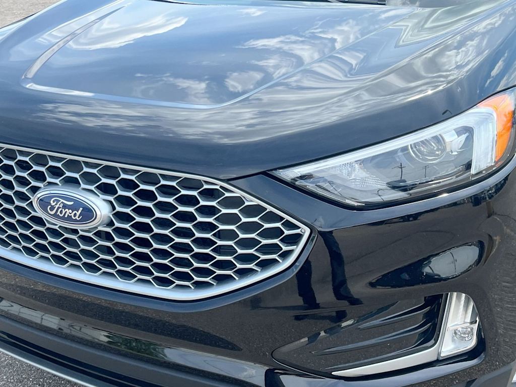 Thumbnail: 2023 Ford Edge - 22