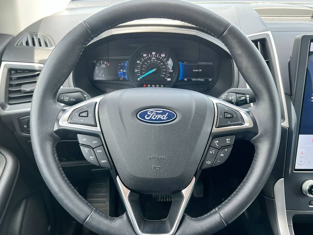Thumbnail: 2023 Ford Edge - 9