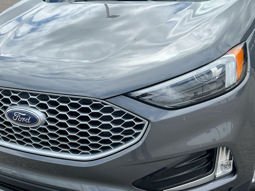 Thumbnail: 2023 Ford Edge - 22