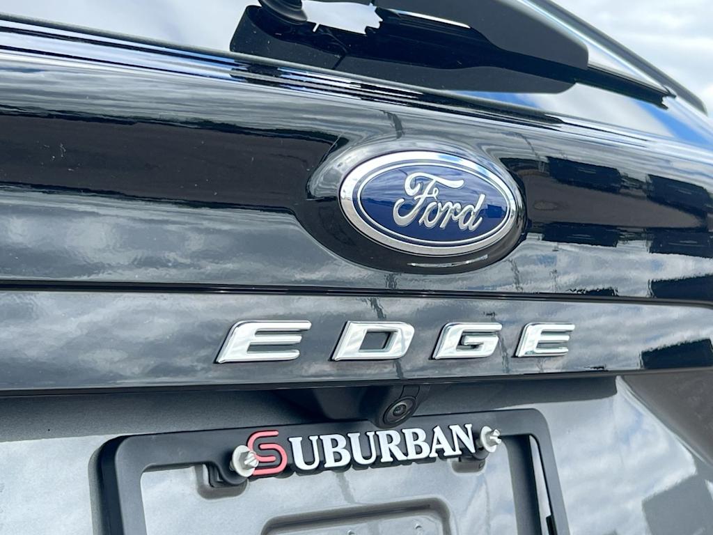 Thumbnail: 2023 Ford Edge - 7