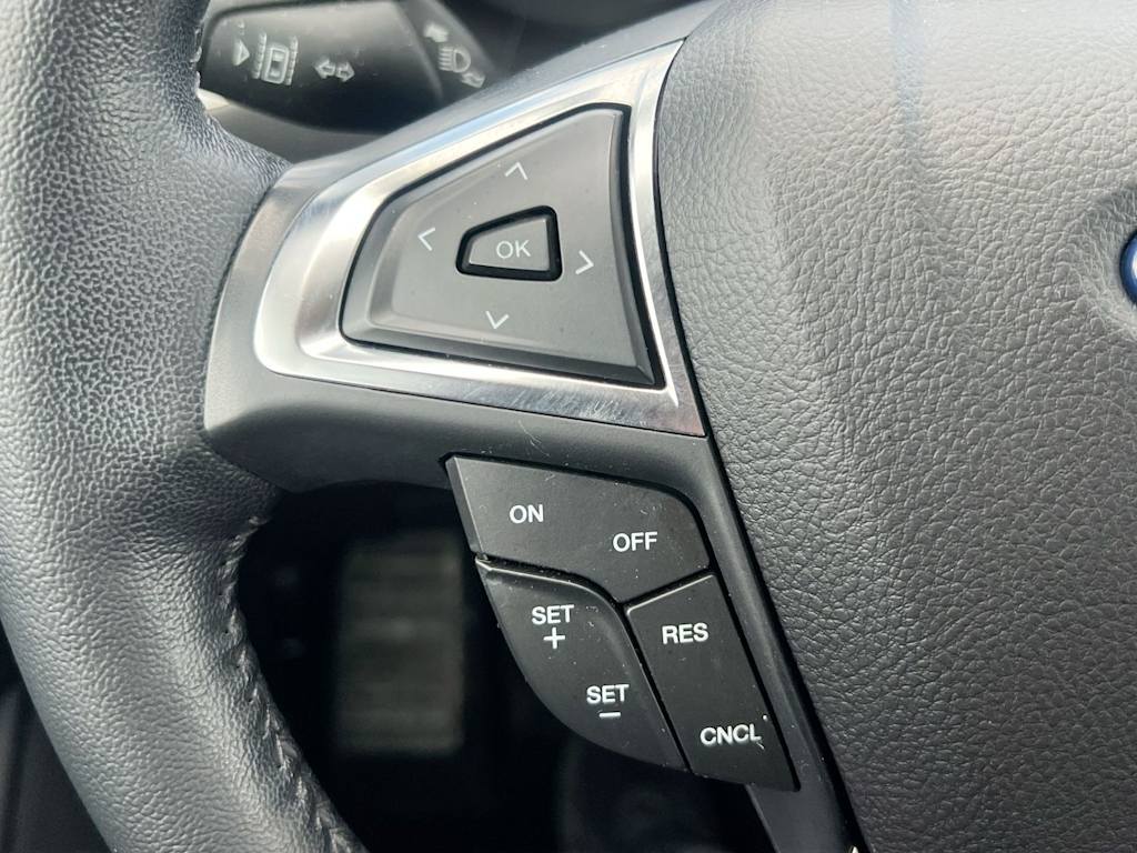Thumbnail: 2023 Ford Edge - 28
