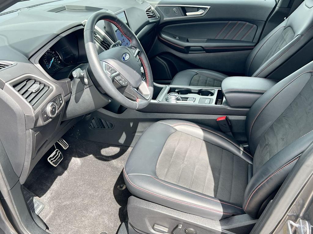 Thumbnail: 2024 Ford Edge - 10