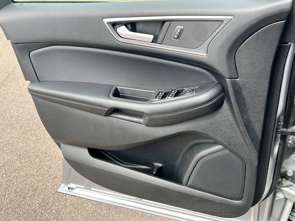 Thumbnail: 2023 Ford Edge - 33