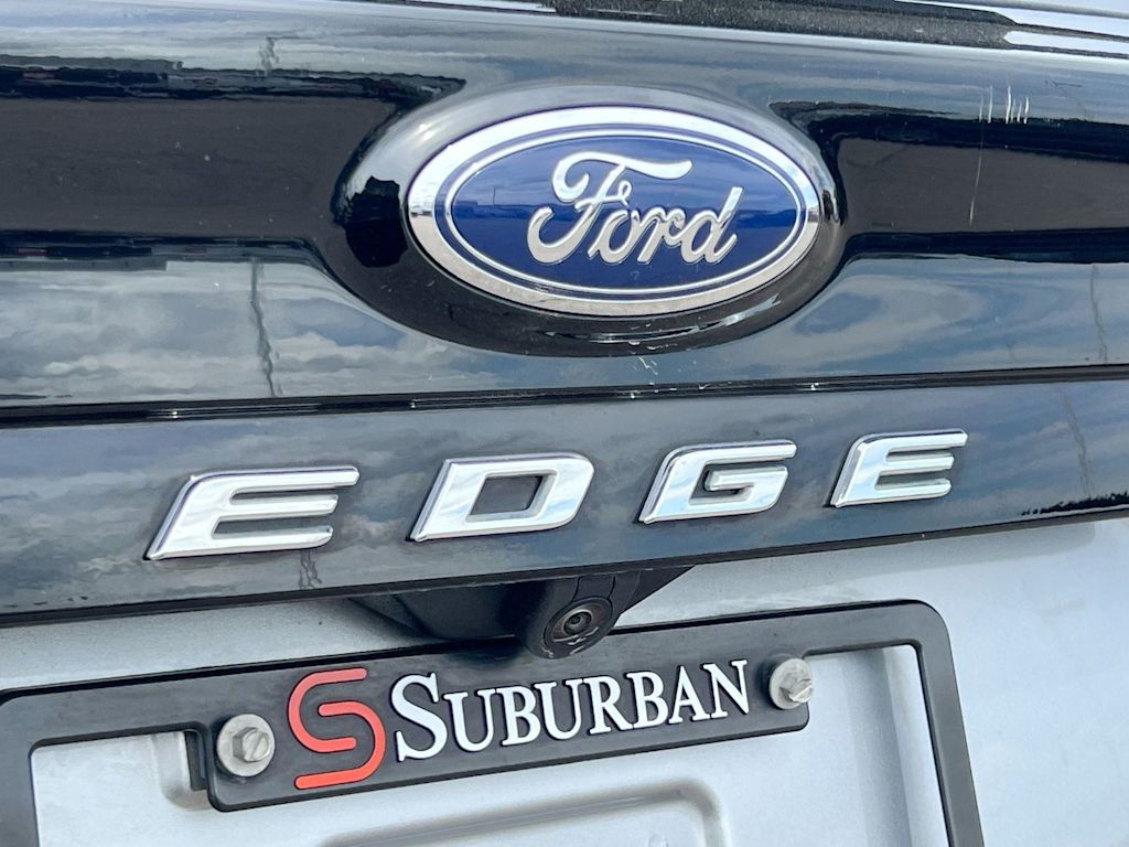 Thumbnail: 2023 Ford Edge - 7