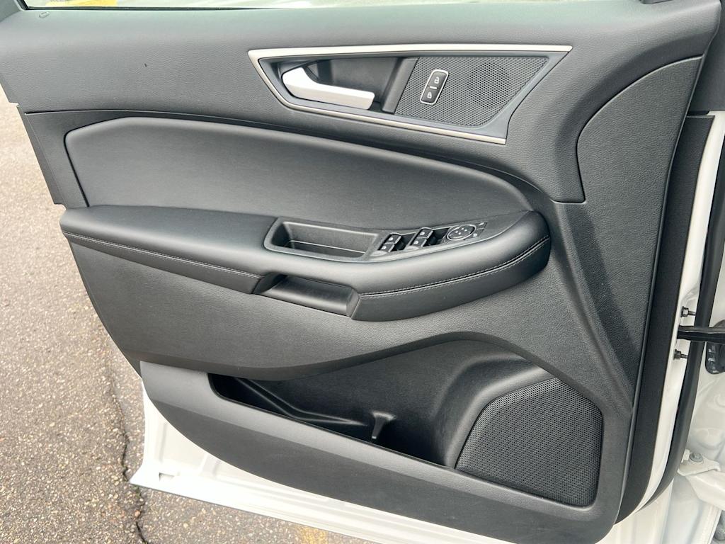 Thumbnail: 2024 Ford Edge - 34