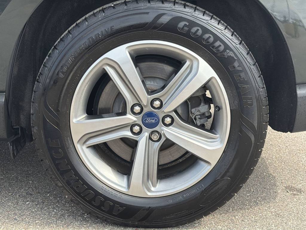 Thumbnail: 2022 Ford Edge - 8