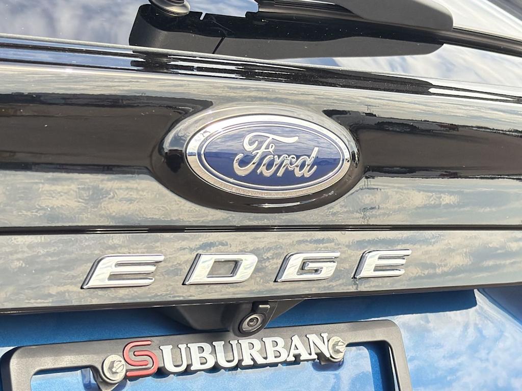 Thumbnail: 2022 Ford Edge - 24