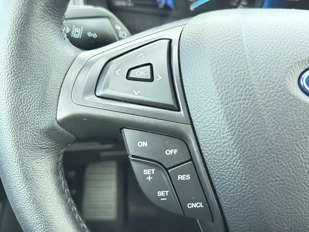 Thumbnail: 2022 Ford Edge - 29