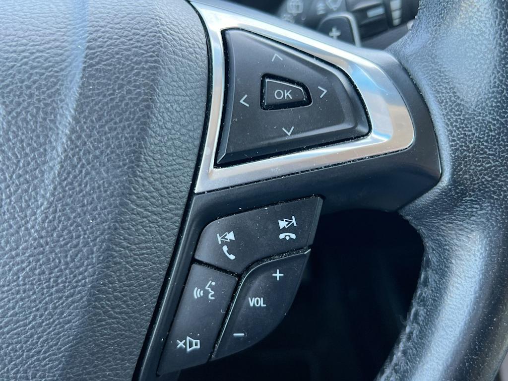 Thumbnail: 2015 Ford Edge - 29