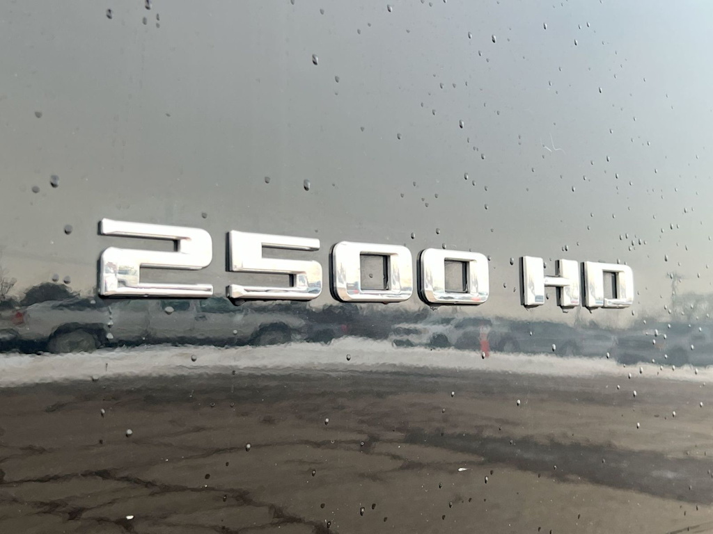Thumbnail: 2022 Chevrolet Silverado 2500 - 22