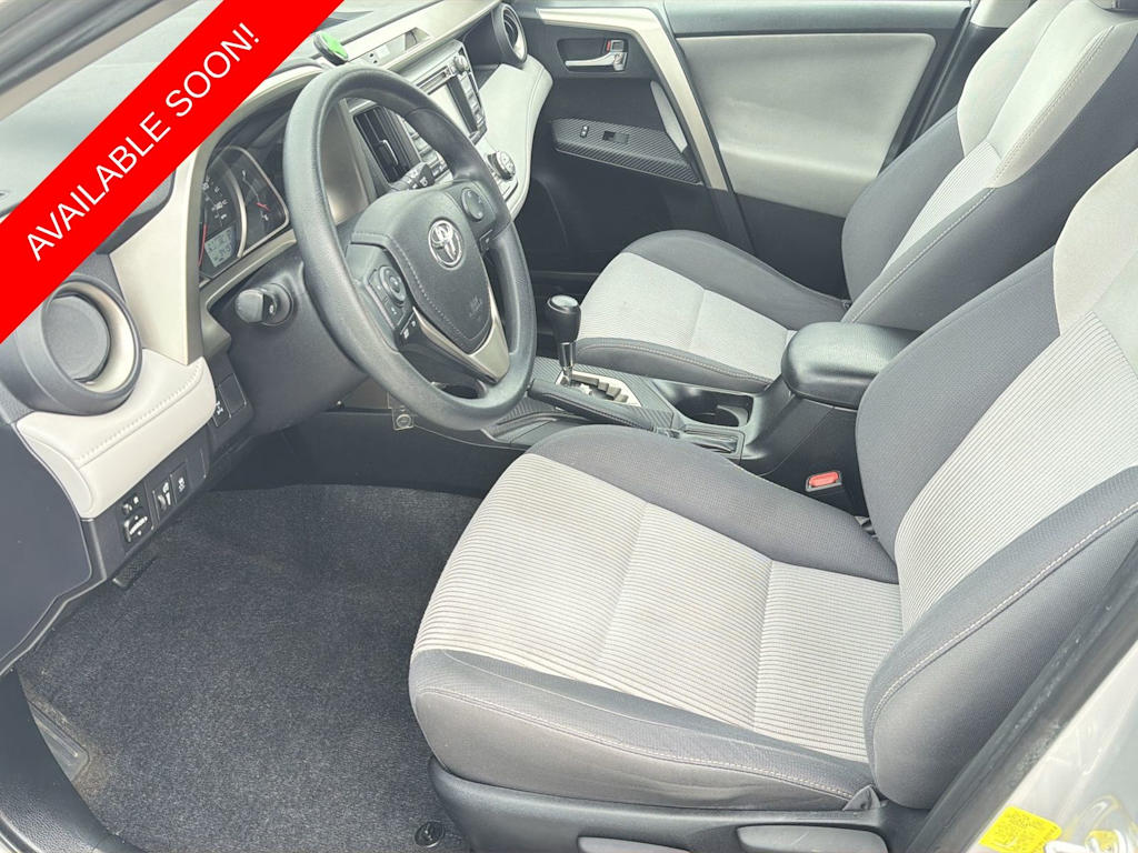 Thumbnail: 2015 Toyota RAV4 - 10