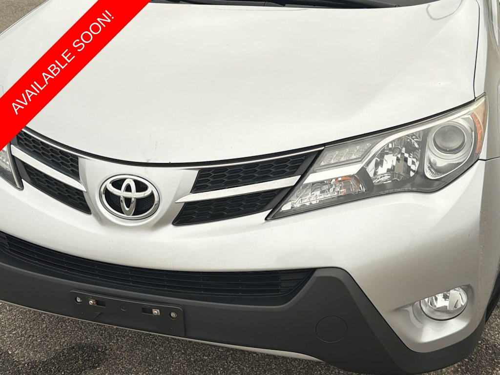 Thumbnail: 2015 Toyota RAV4 - 23