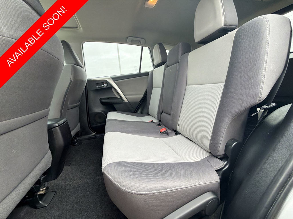 Thumbnail: 2015 Toyota RAV4 - 25