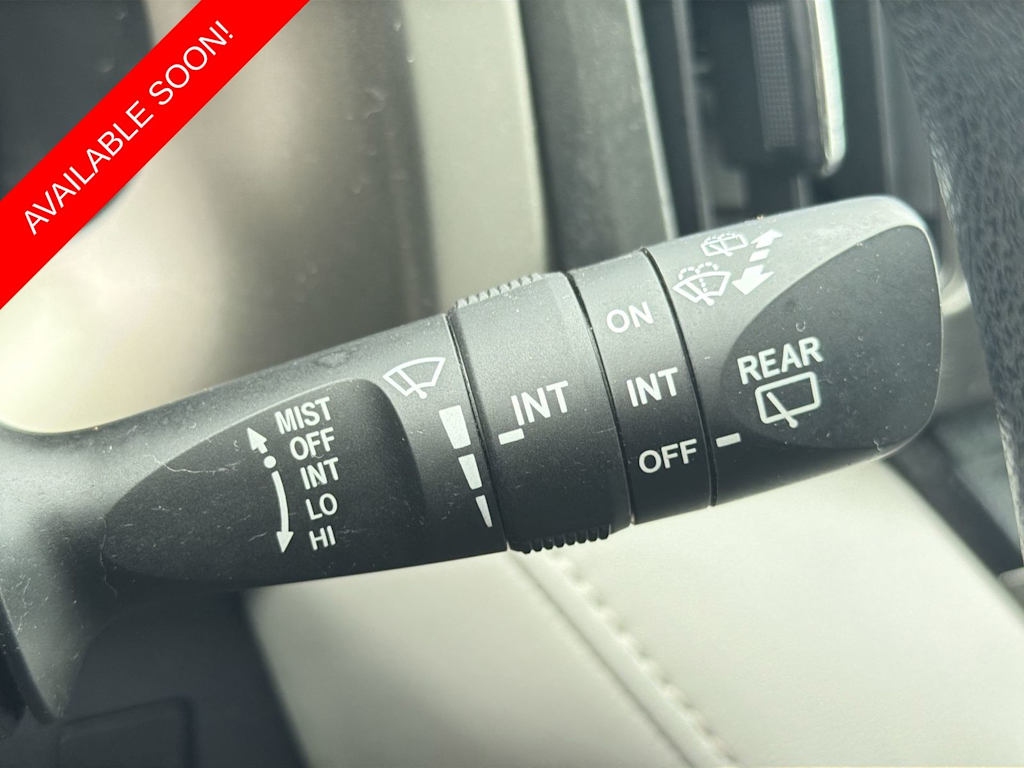 Thumbnail: 2015 Toyota RAV4 - 30