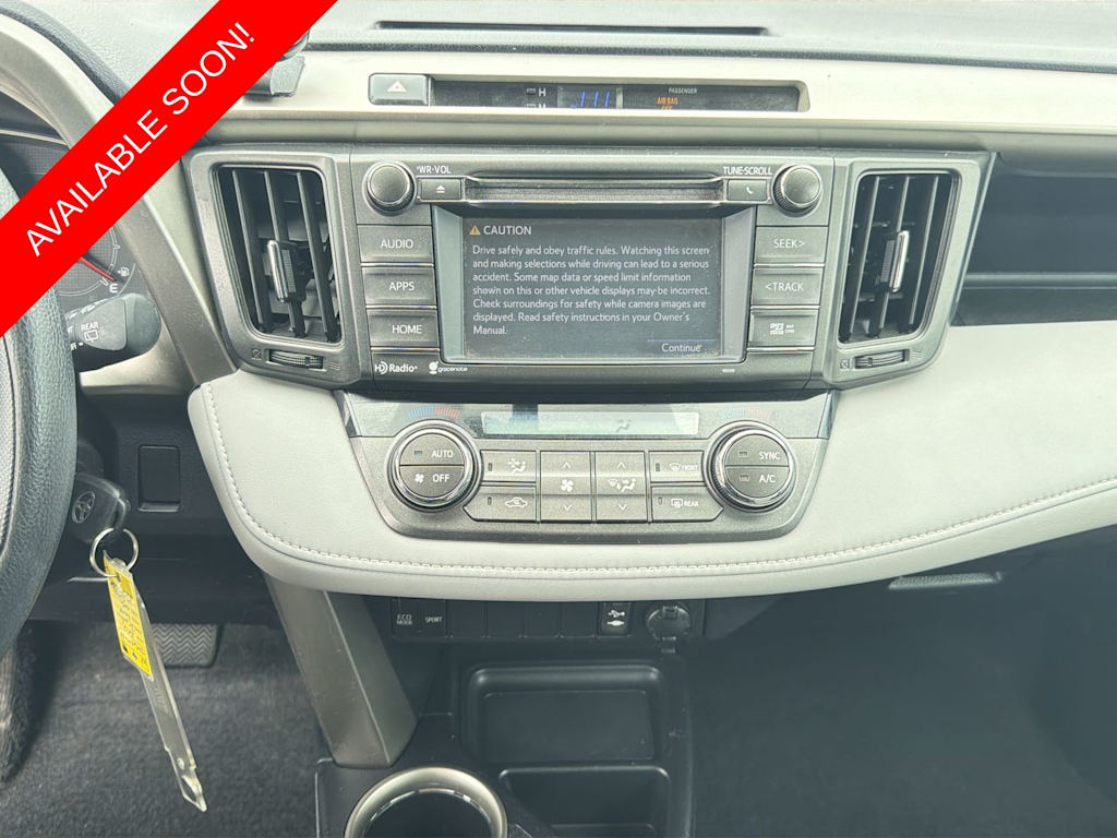 Thumbnail: 2015 Toyota RAV4 - 13